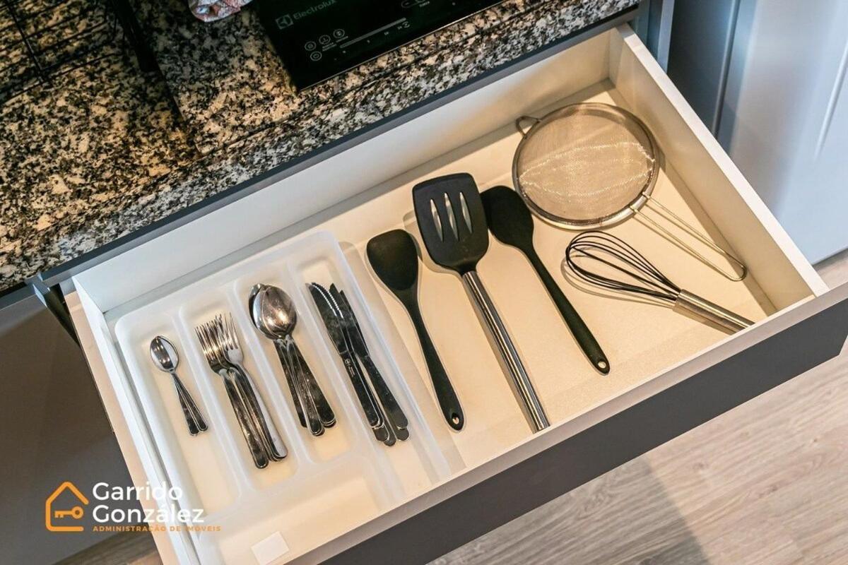Apartamento Espacoso C/piscina - Metro Bras